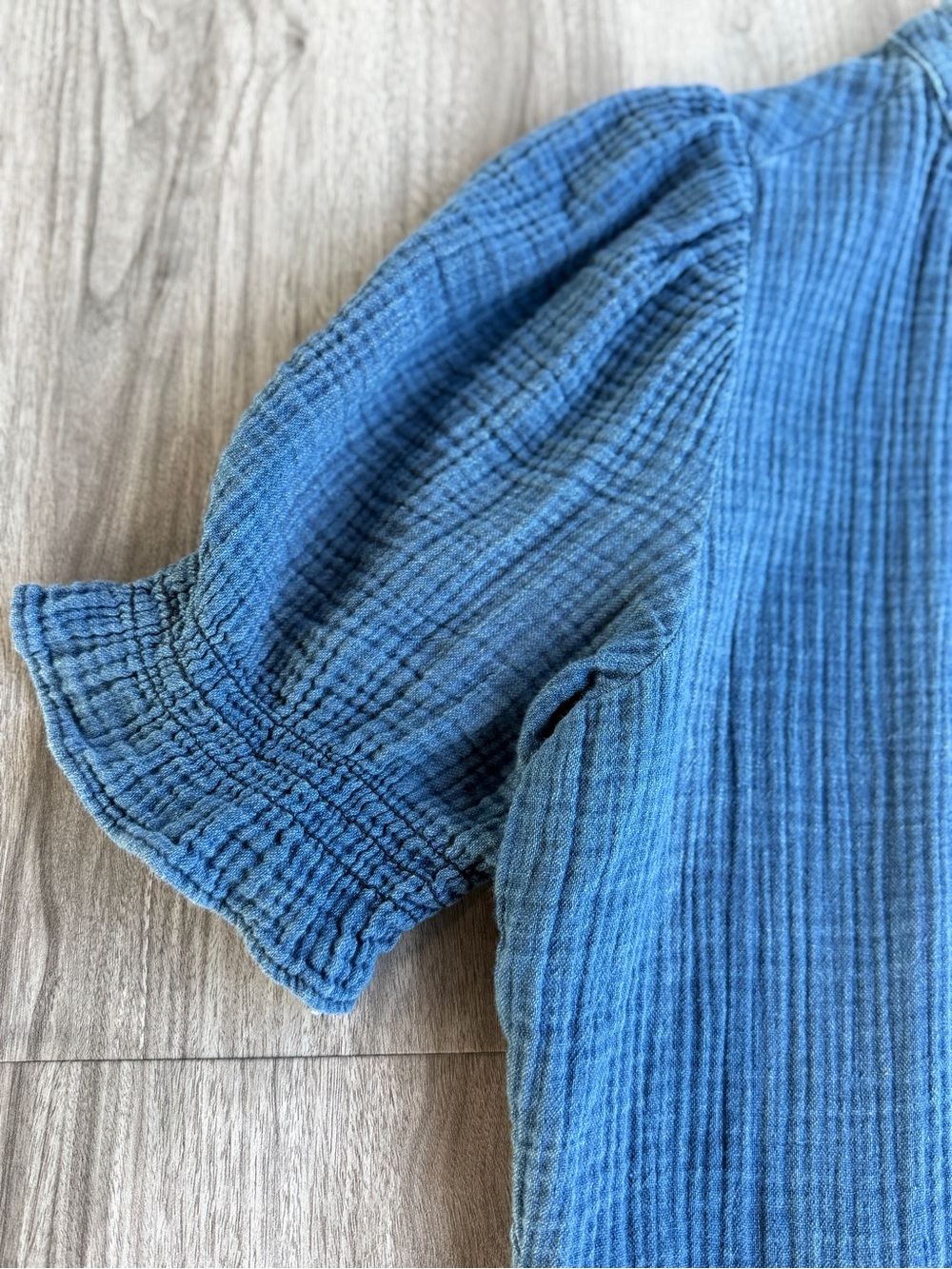 GAP Blue Crinkle Cotton Double Gauze Ruffle Button Front Mini Dress Sz Medium - Picture 4 of 13